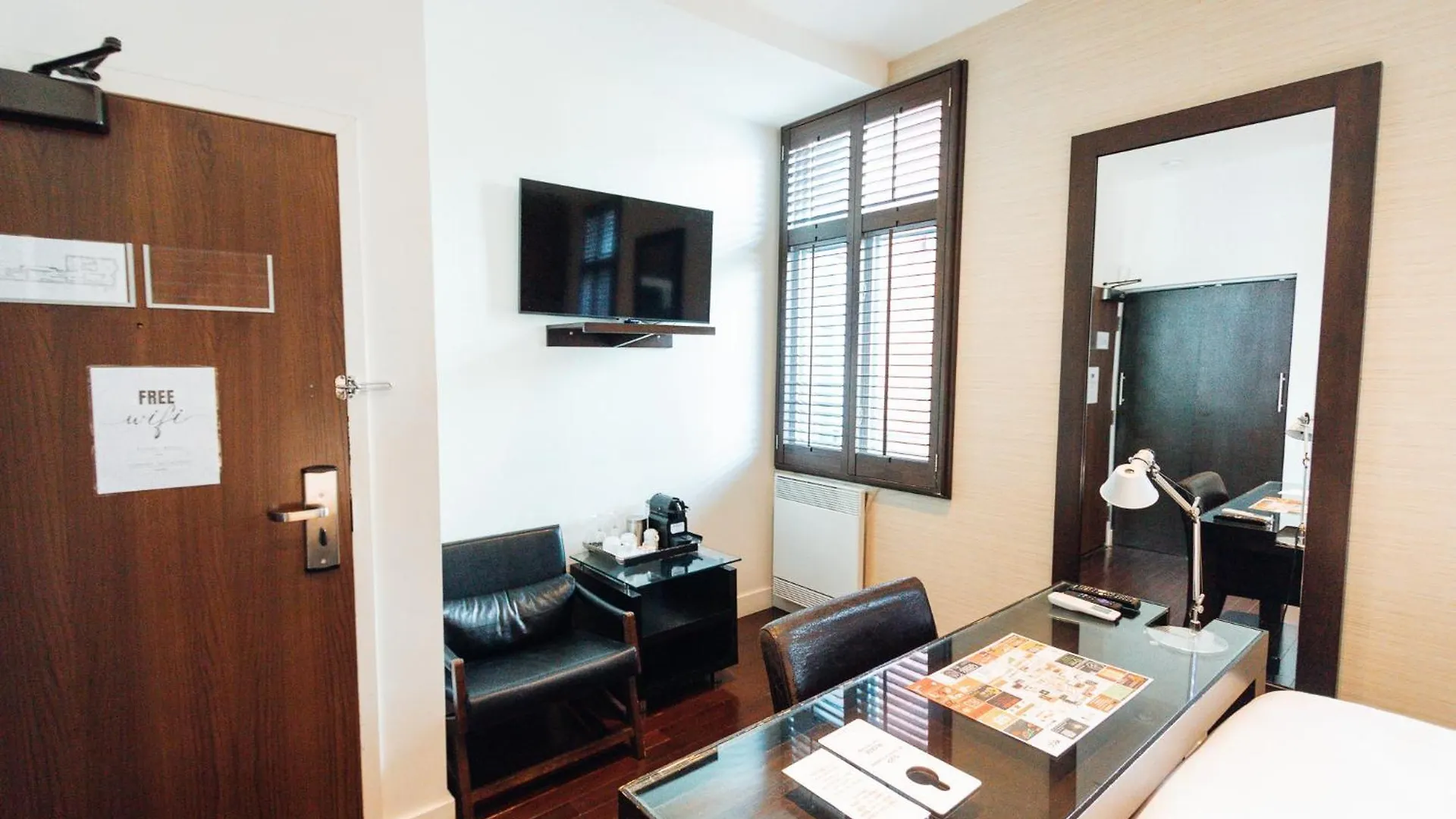 Self Check-In Boutique Hotel - Quartier Latin - Room 202 Montreal 0*,  Canada