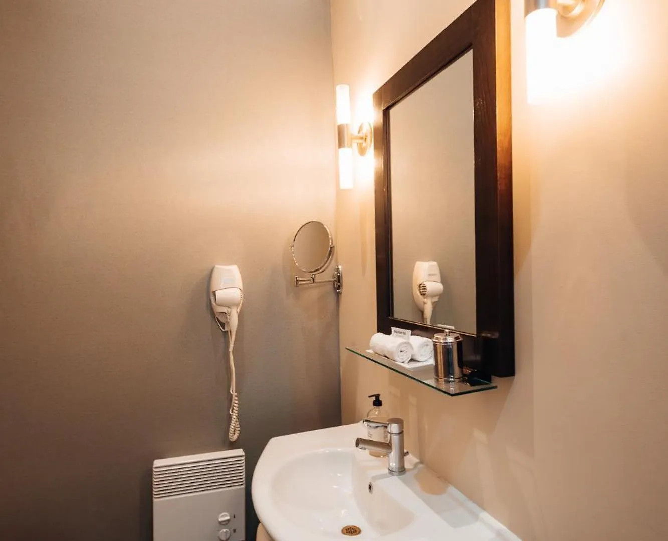 Self Check-In Boutique Hotel - Quartier Latin - Room 202 Montreal