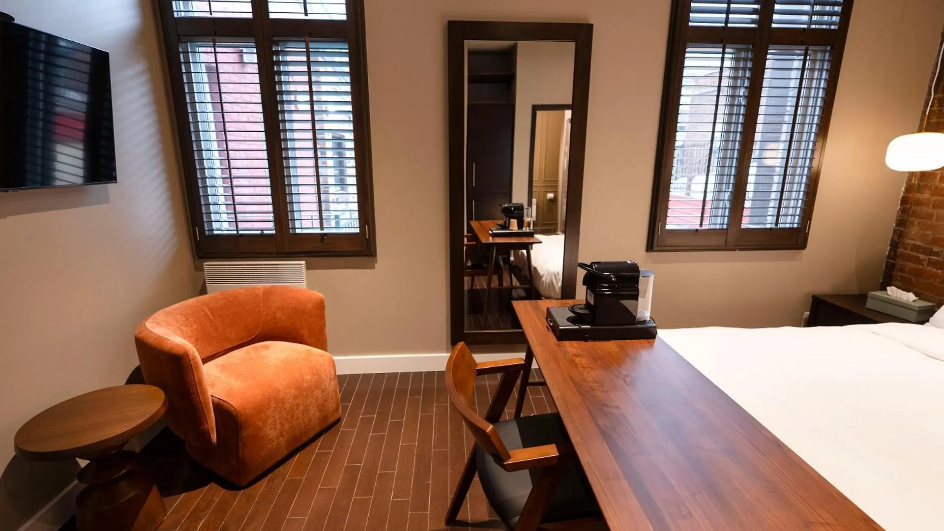 Self Check-In Boutique Hotel - Quartier Latin - Room 202 Montreal Aparthotel