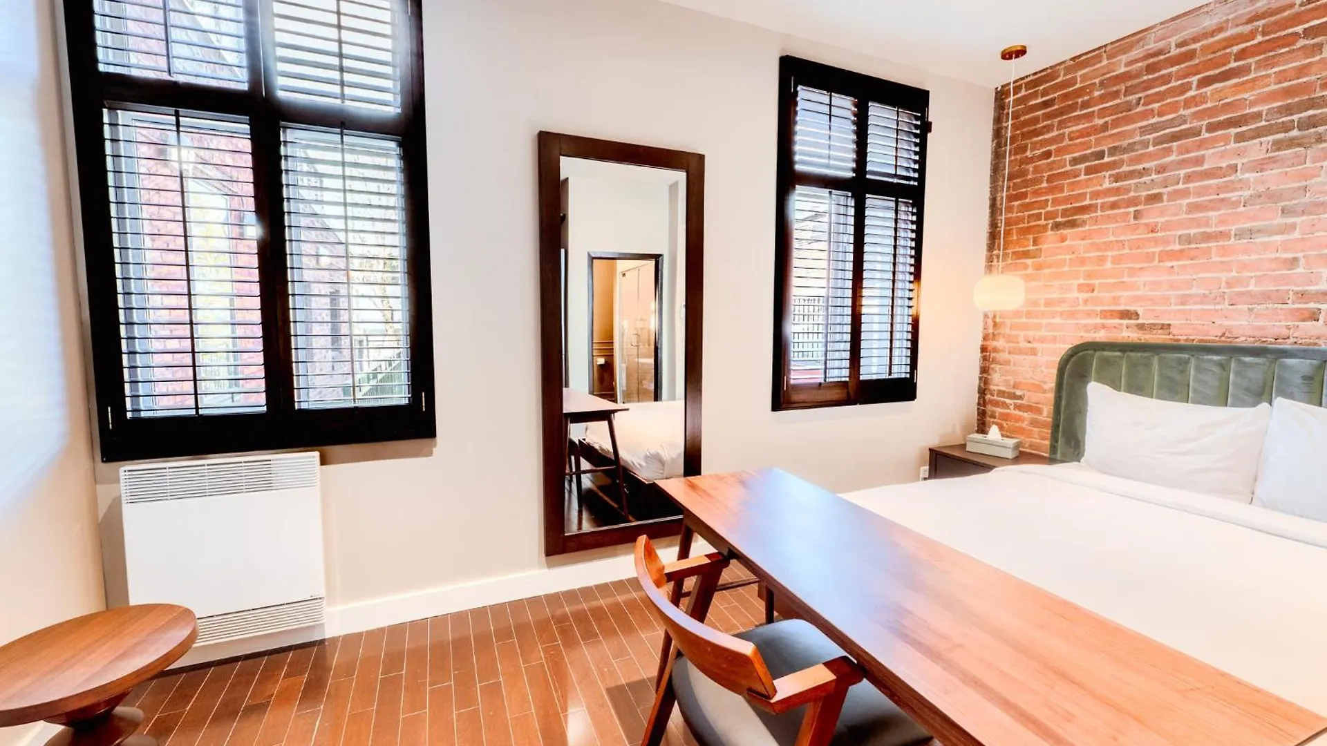 Aparthotel Self Check-In Boutique Hotel - Quartier Latin - Room 202 Montreal
