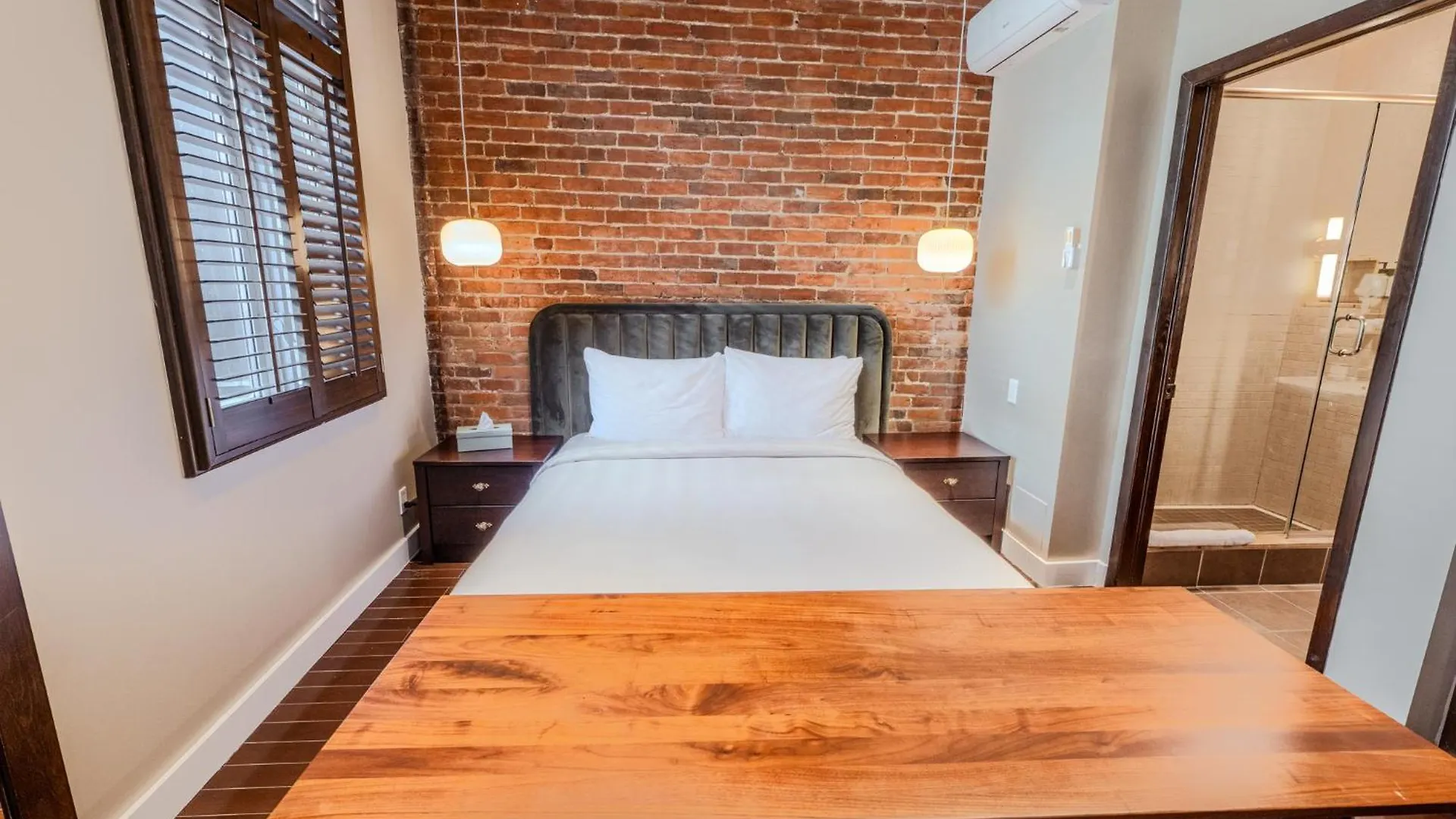 Aparthotel Self Check-In Boutique Hotel - Quartier Latin - Room 202 Montreal