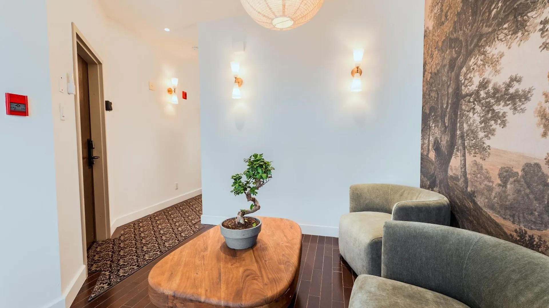 Aparthotel Self Check-In Boutique Hotel - Quartier Latin - Room 202 Montreal