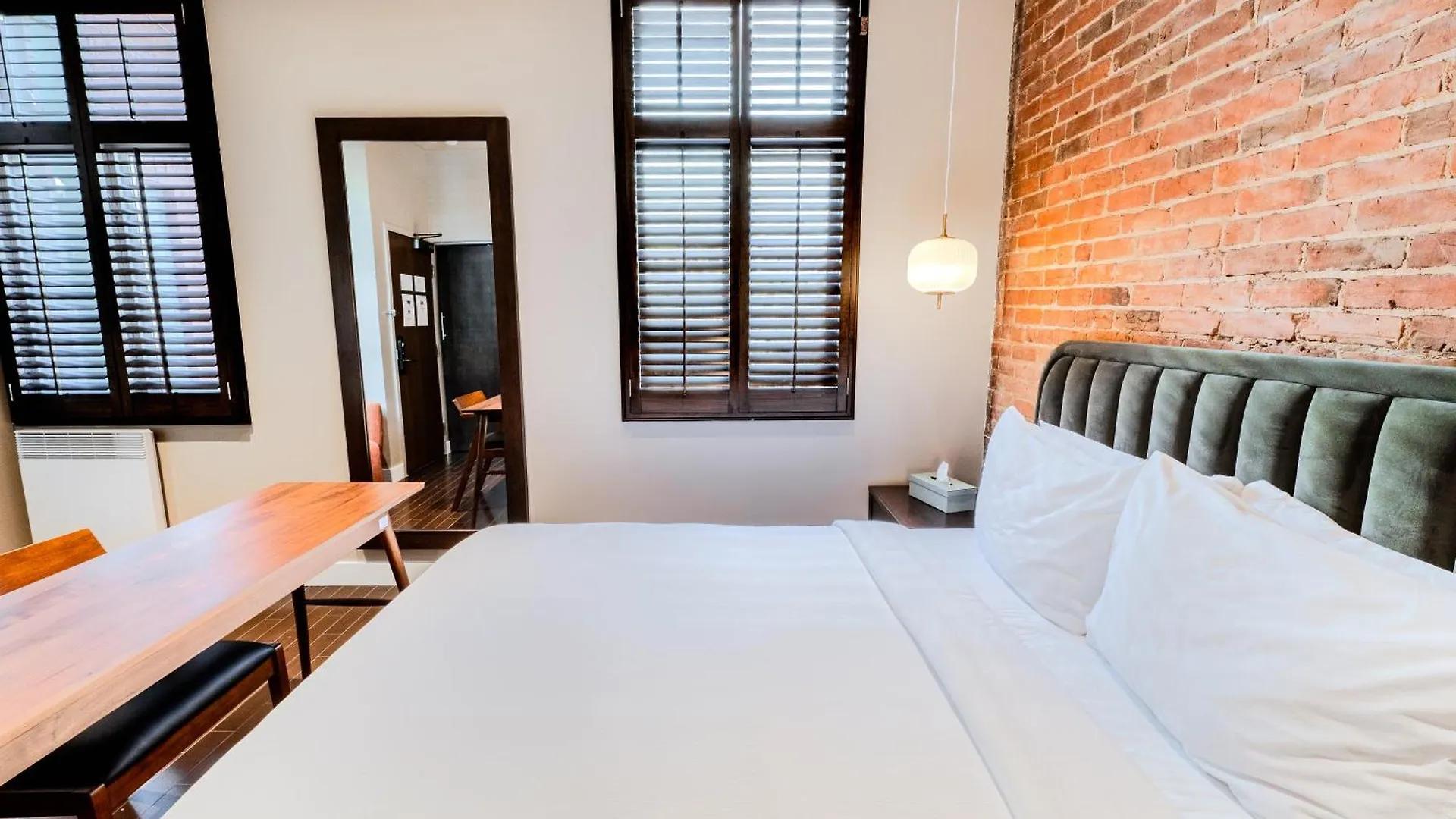 Self Check-In Boutique Hotel - Quartier Latin - Room 202 Montreal
