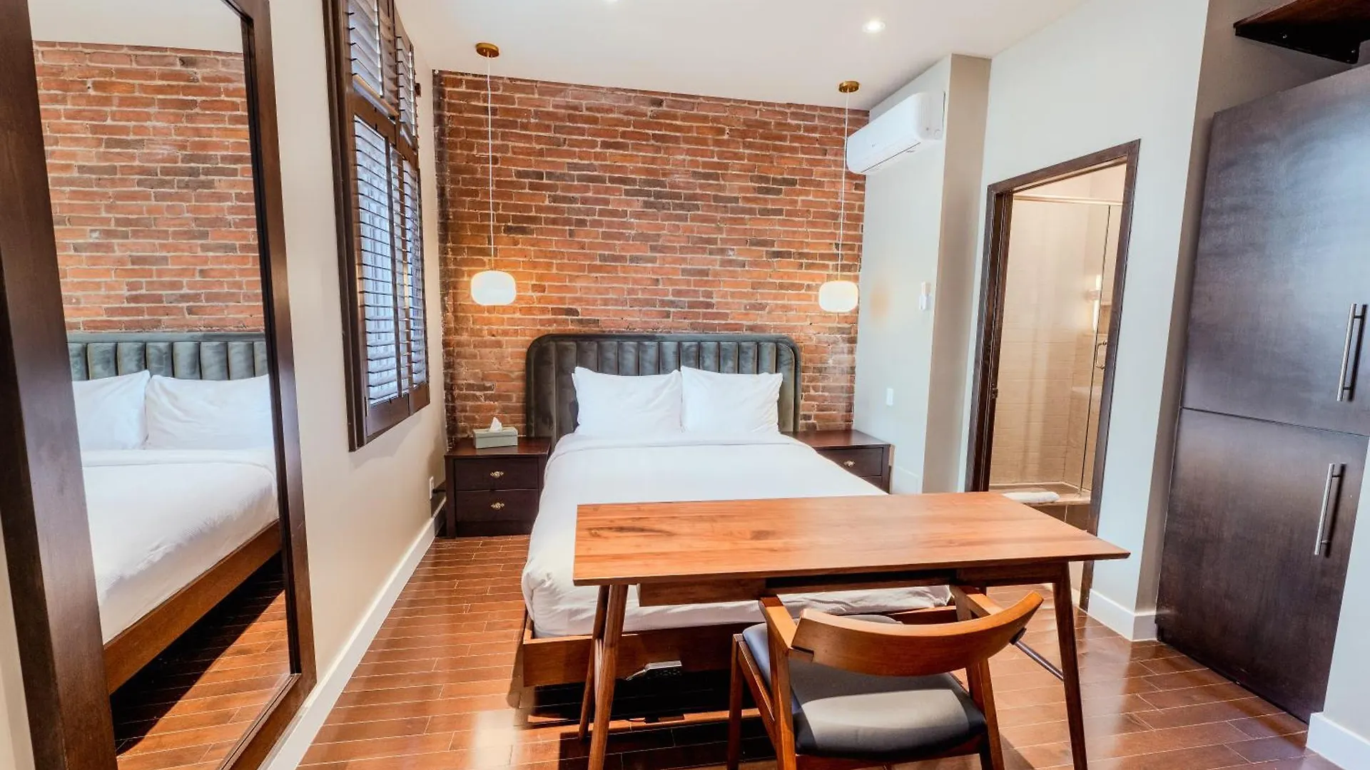 Self Check-In Boutique Hotel - Quartier Latin - Room 202 Montréal